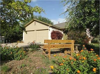 Welcome Home!  Fresh Exterior paint and native landscaping!  Hom