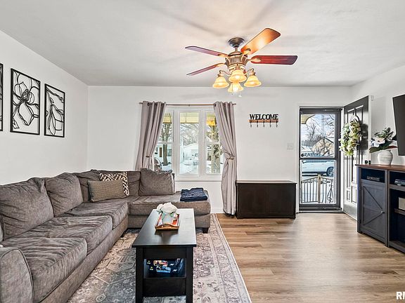 5th image of 1016 Johnson Ln