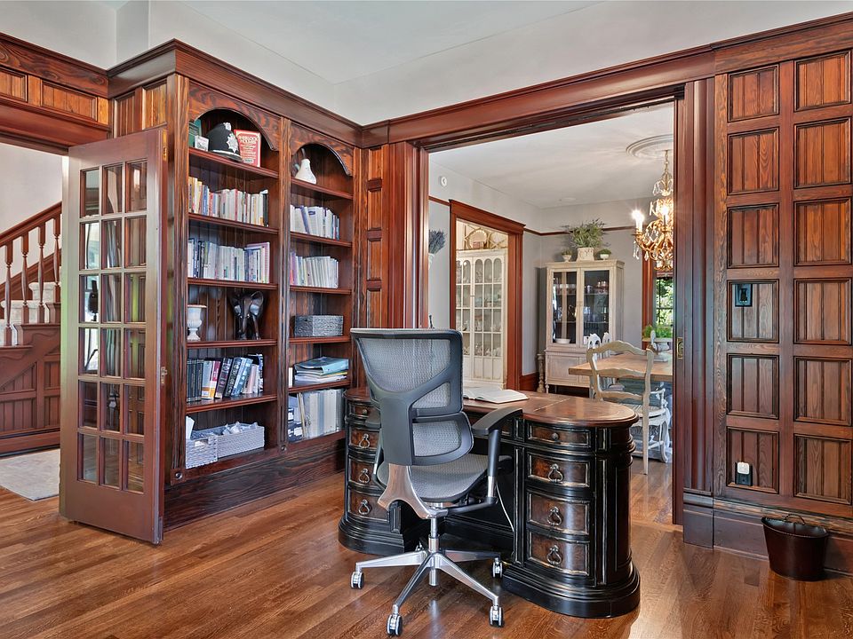 7th image of this home