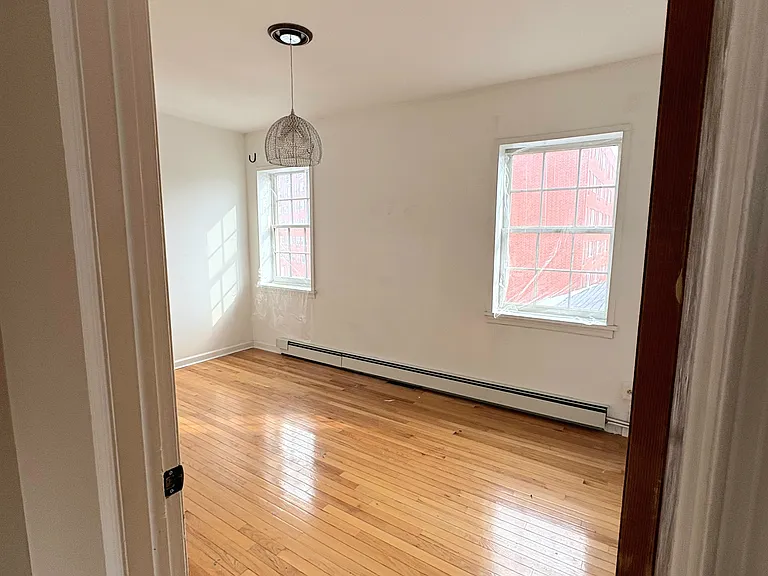 209 E Front St #1 — Photo 12