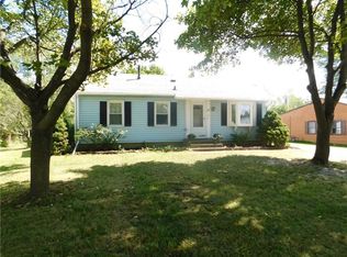 15 Cayuga Rd, Canandaigua, NY 14424