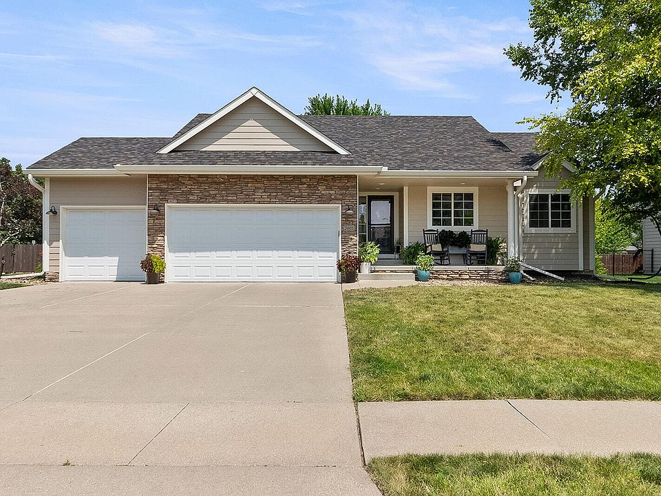 3005 SW Meadow Ridge Dr, Ankeny, IA 50023 | Zillow