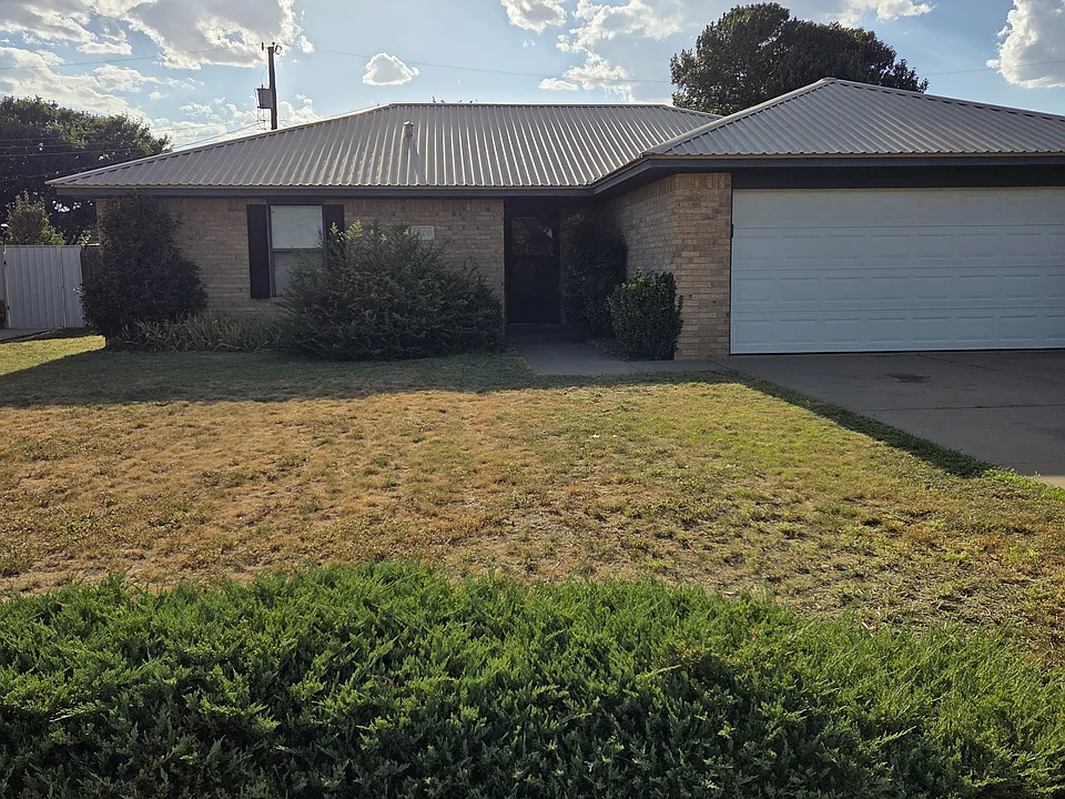 2808 Lisa Ave