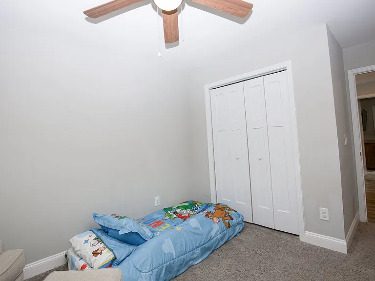 704 Pinecrest St — Photo 29