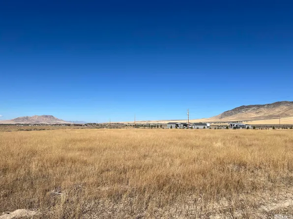 455 Gopher Ln, Winnemucca, NV 89445