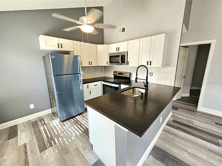 2668 Megan Ct — Photo 5