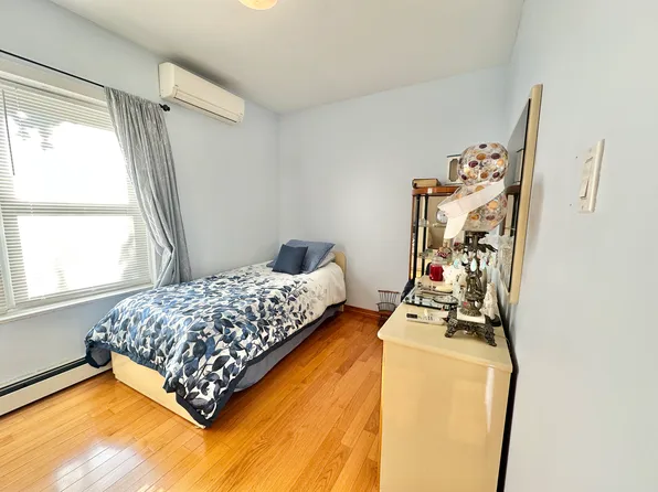 7523 16th Avenue image 9 of 14