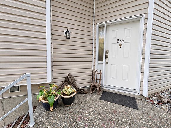 2nd image of 22555 116th Ave #24