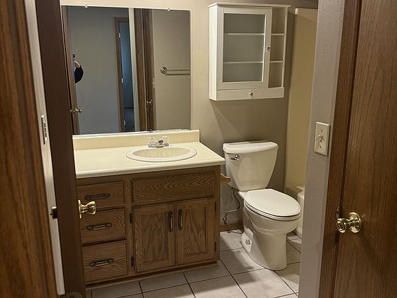 2nd image of 8 Continental Ct