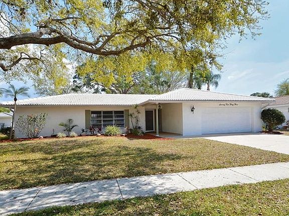 4th image of 7433 Mariana Dr