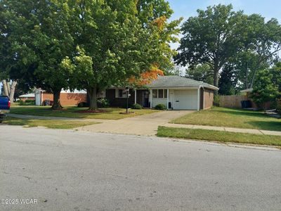 858 Mackenzie Dr, Lima, OH, 45805
