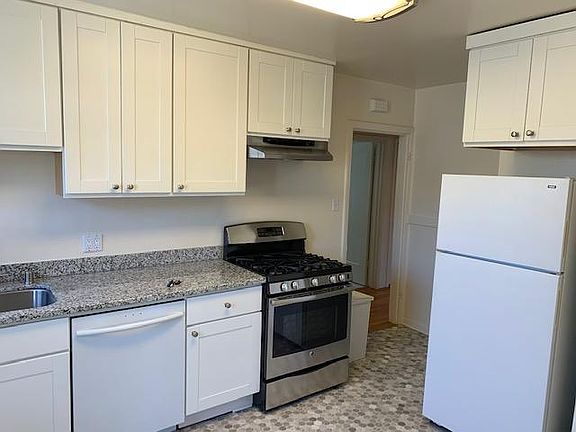 5th image of 634 Madison Ave