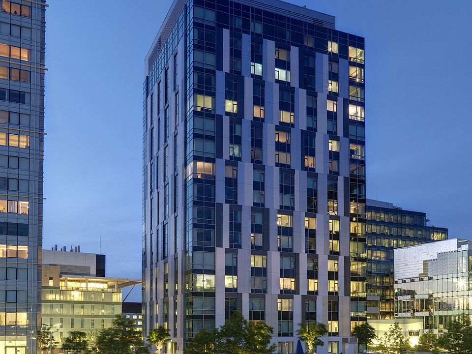 Watermark Kendall East Exterior