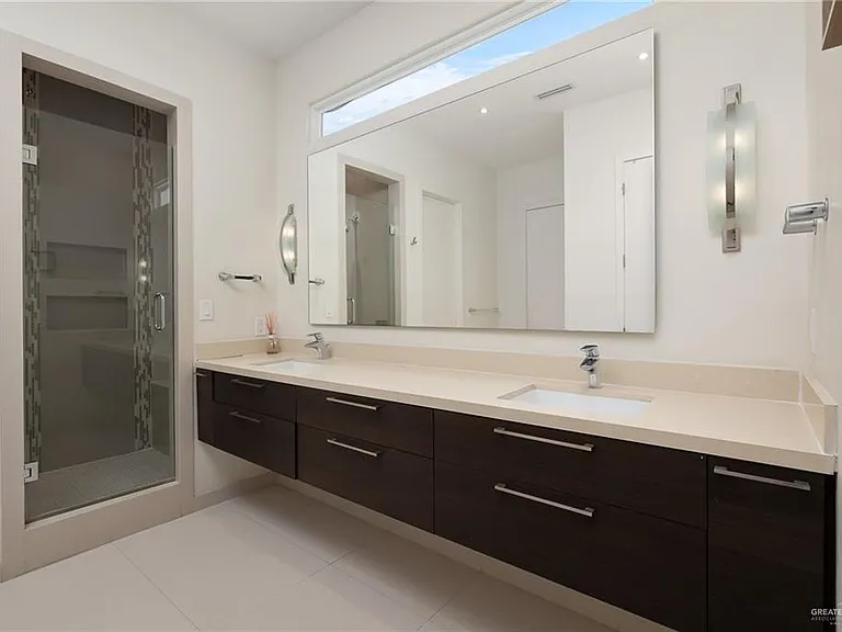 4500 Toronto Ave — Photo 14