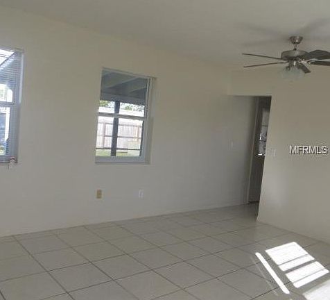 3rd image of 1521 Wakefield Cir