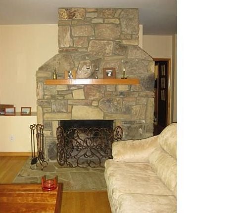 3rd image of 6921 Calais Dr