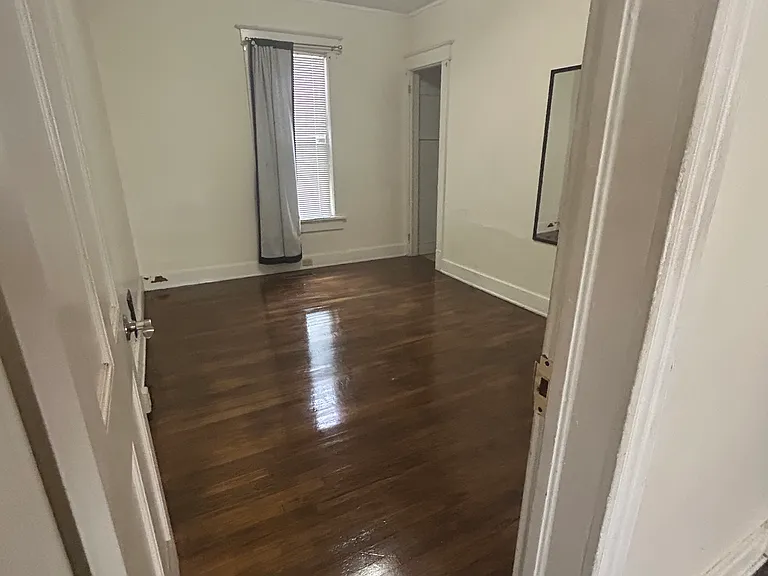 21 Lincoln Ave #2 — Photo 4