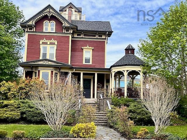 1st image of 42 Falkland St