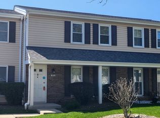 200 Rodenburg Rd, Roselle, IL 60172