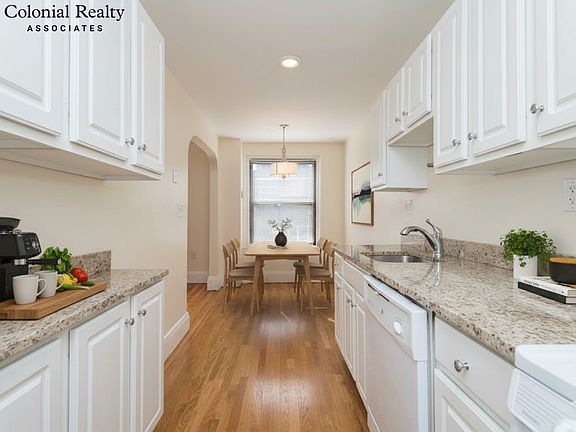 4th image of 125 Highland Ave #26