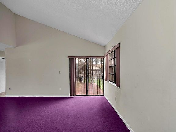 4th image of 602 SW 99th Place