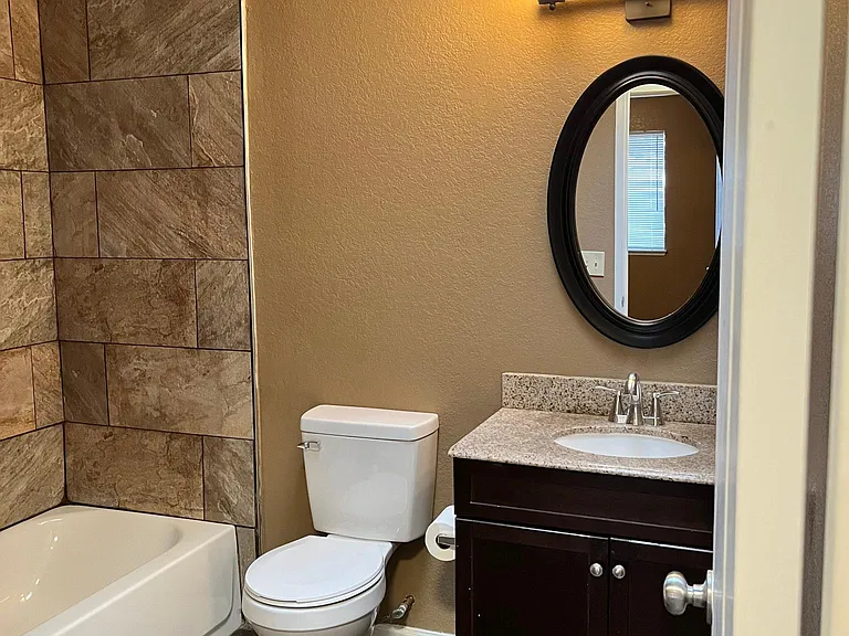 9120 Peach Ave — Photo 12