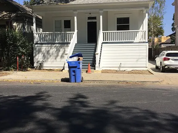 1748 Oak St, Napa, CA 94559