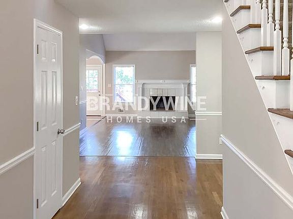 3rd image of 777 Amroth Ct