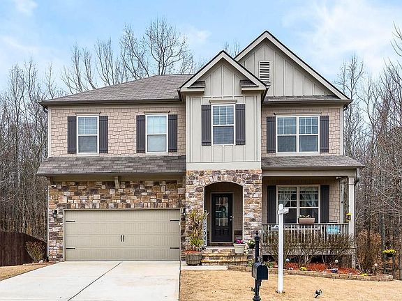 3rd image of 670 Collingsworth Ln