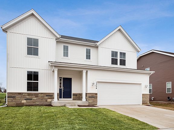 Sulton - Farmhouse Elevation