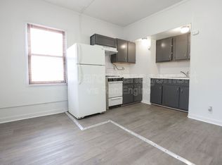 102 N 38th Ave APT 4, Omaha, NE 68131