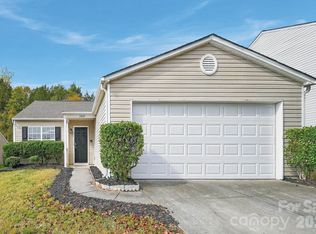 11069 Dry Stone Dr, Huntersville, NC 28078
