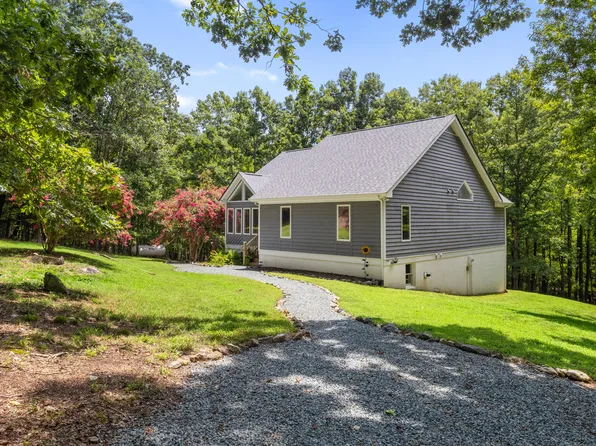 130 Turtle Creek Dr, Pittsboro, NC 27312