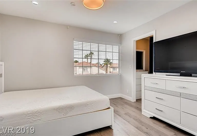 8645 Caribbean Ct — Photo 20