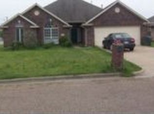 1610 Winfield Ct, Bryan, TX 77802
