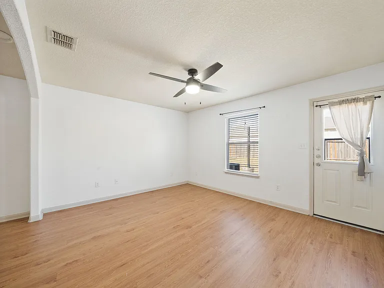 5706 Texas Cyn — Photo 7