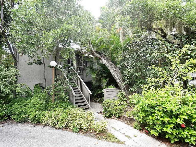 1601 Pelican Point Dr #HA215 — Photo 1