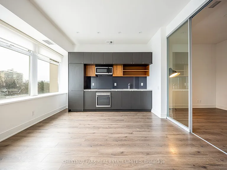 111 Saint Clair Ave W #416 — Photo 10