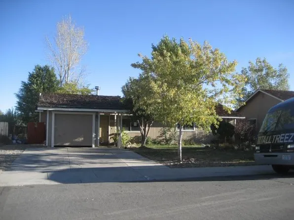 1440 Bumblebee Dr, Gardnerville, NV 89460