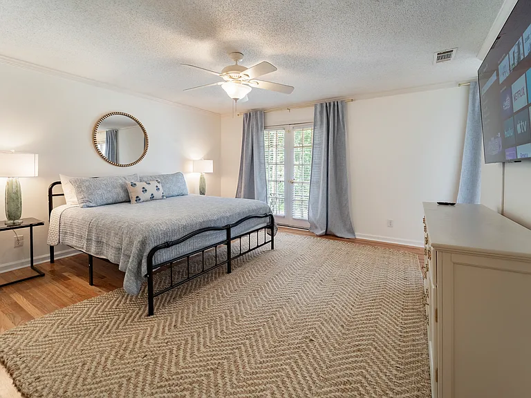 605 Regent Rd — Photo 8