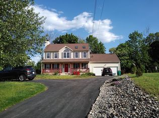 3 Barbara Ln, Attleboro, MA 02703