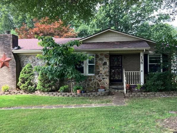138 Virginia Dr, Troy, TN 38260