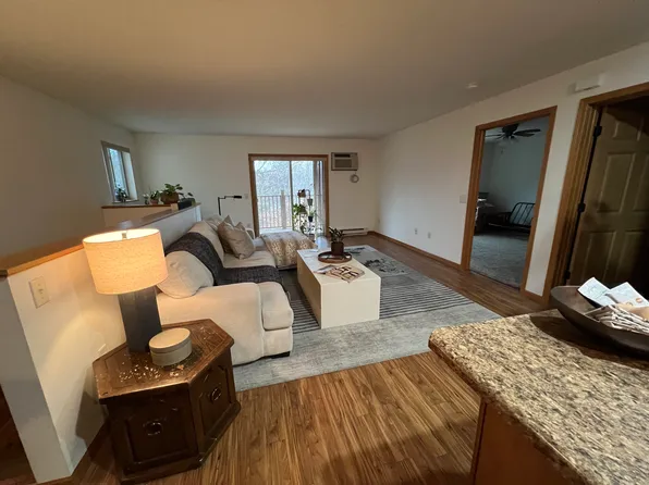 241 N Willson Dr, Altoona, WI