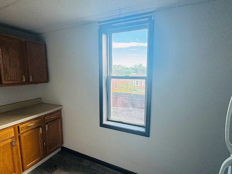 247 1/2 W Main St #5 — Photo 13