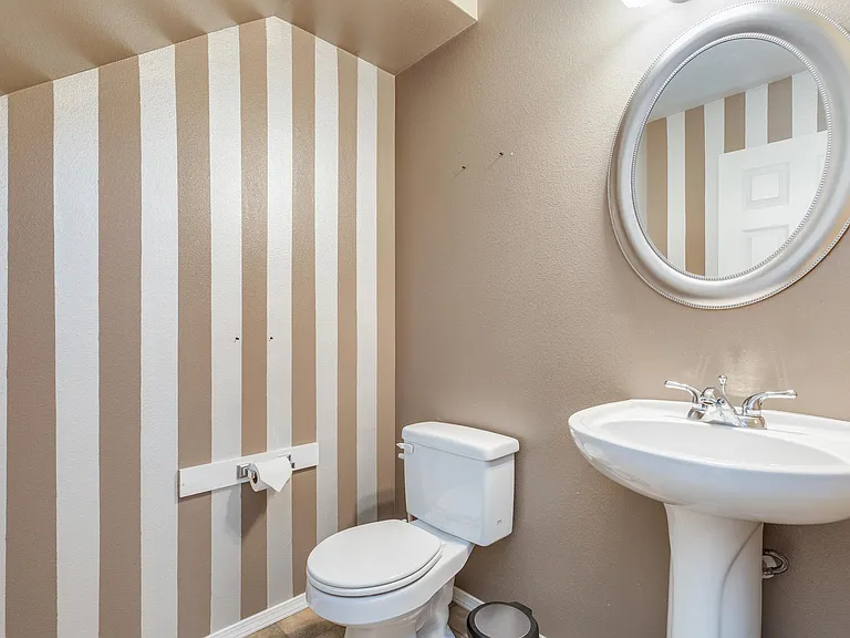 1727 SE 30th Pl — Photo 16
