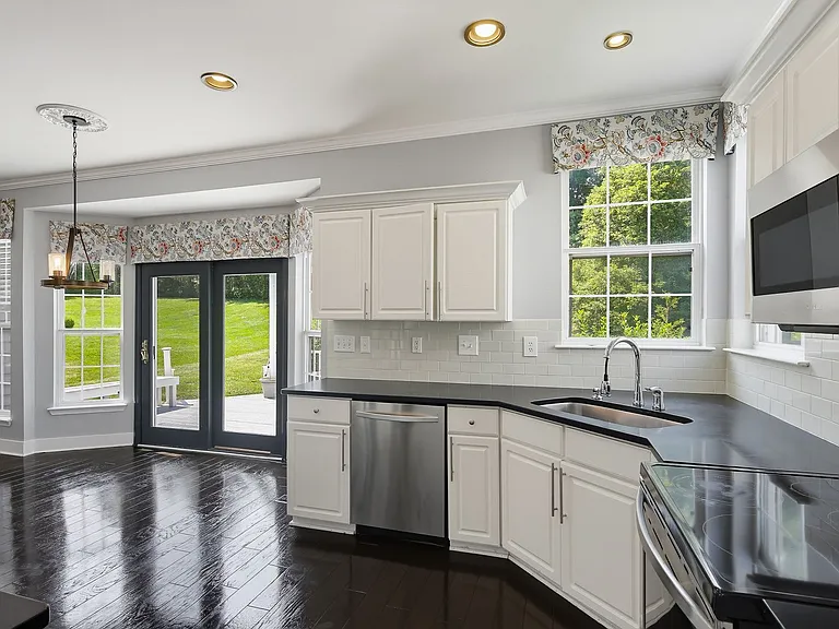 6505 Autumn Wind Cir — Photo 8