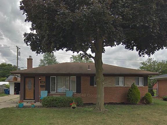 2nd image of 7420 Iroquois St