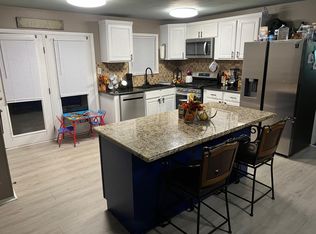 1607 Virginia Pl, Cleburne, TX 76033