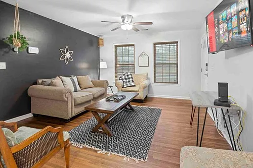 14 Meadowbrook Dr Photo 1