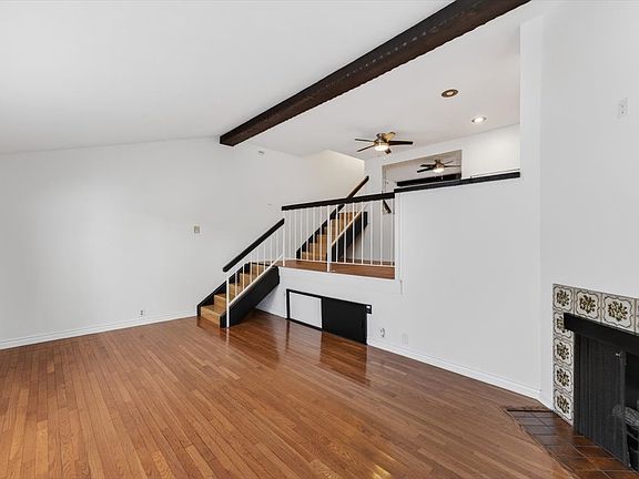 2nd image of 646 Coronado Ave APT C
